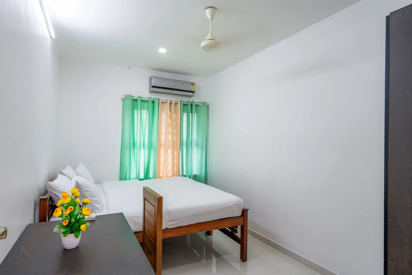 Lily Suite bedroom